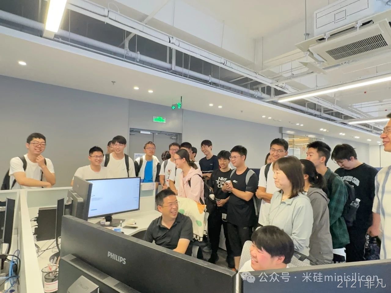 热烈欢迎清华大学师生莅临2121非凡科技参观交流 热烈欢迎清华大学师生莅临2121非凡科技参观交流